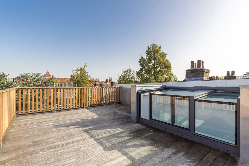 Schiebebox auf einer Dachterrasse am Middenweg in Amsterdam